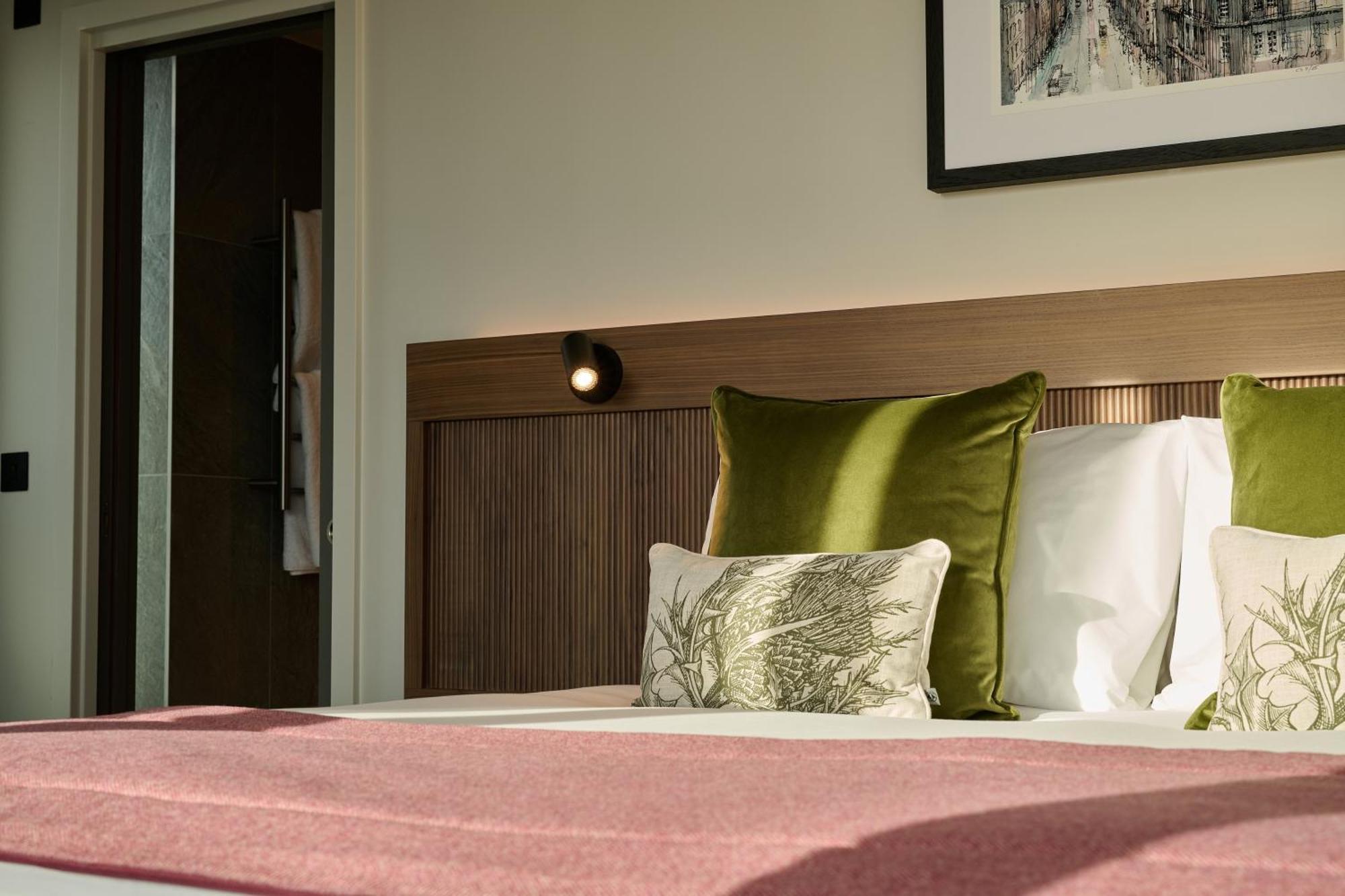 فندق The Resident Edinburgh - Newly Open المظهر الخارجي الصورة